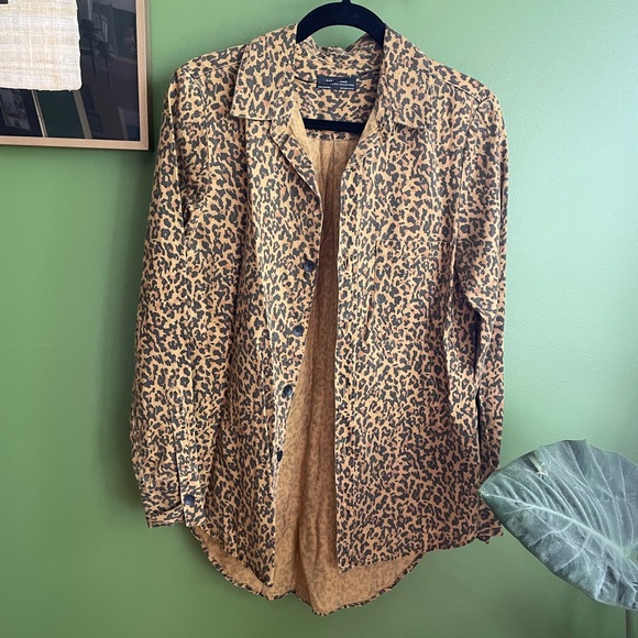 Zara Tops - Leopard print Zara shirt
